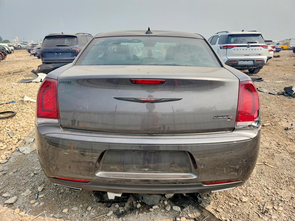 61083876 :رقم المزاد ، 2C3CCABG0PH637002 vin ، 2023 Chrysler 300 مزاد بيع