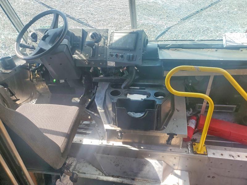 62799606 :رقم المزاد ، 4UZAAPFD8LCLX1846 vin ، 2020 Frht - Freightliner Chassis مزاد بيع