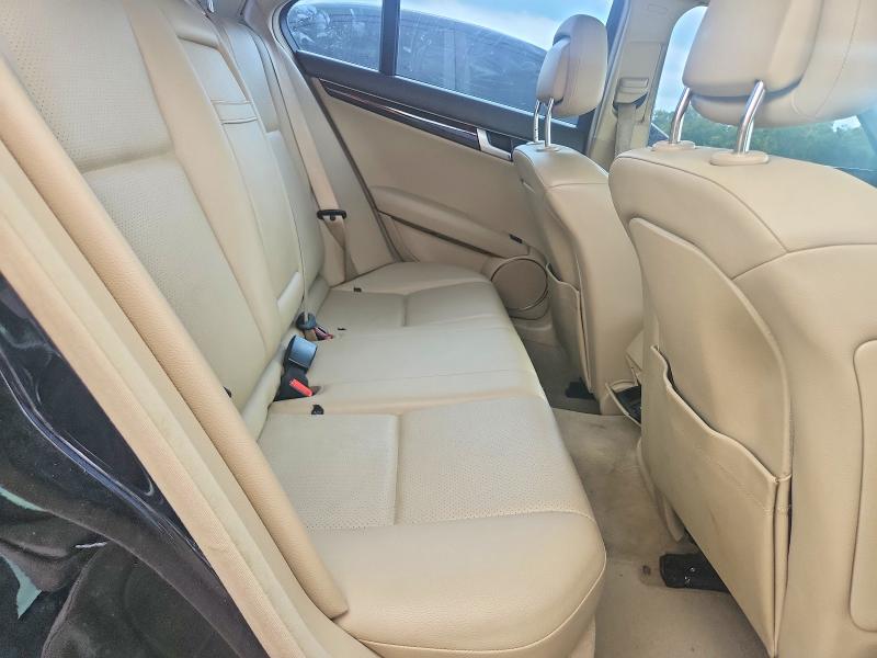 2014 Mercedes-benz C მანქანა იყიდება აუქციონზე, vin: WDDGF8AB5EA940524, აუქციონის ნომერი: 62445116
