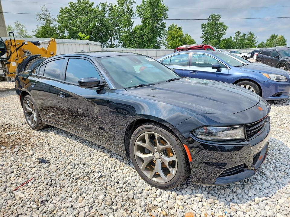 62495106 :رقم المزاد ، 2C3CDXHG8FH727827 vin ، 2015 Dodge Charger مزاد بيع
