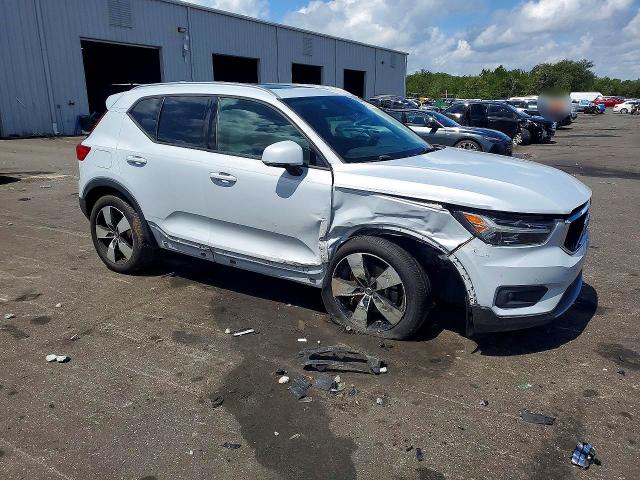 Продаж на аукціоні авто 2021 Volvo Xc40, vin: YV4162UK2M2403804, номер лоту: 61330316