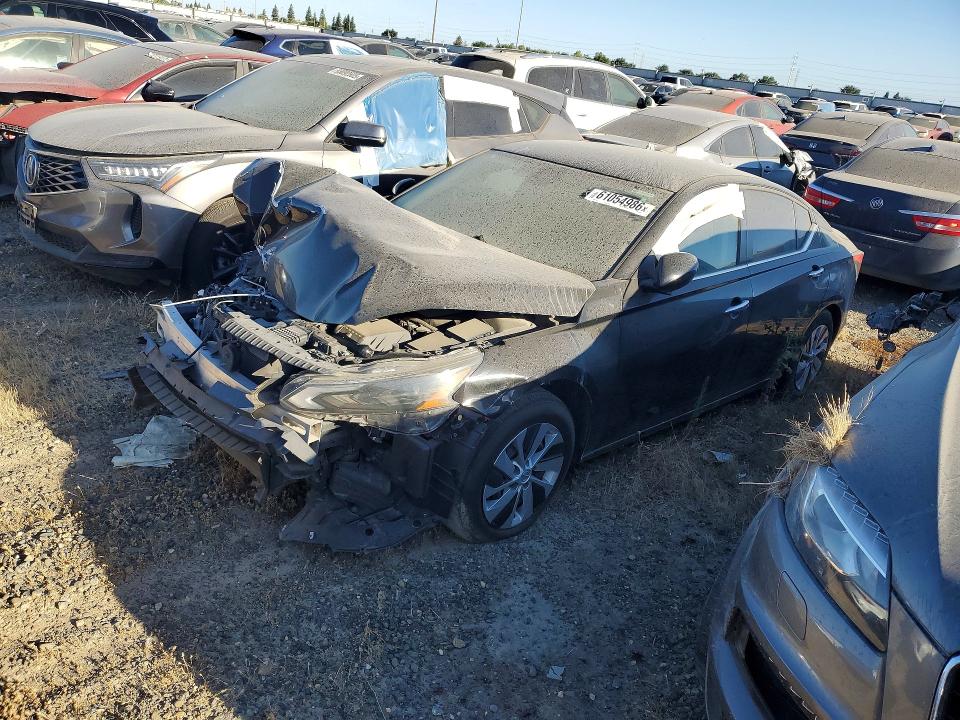 61054986 :رقم المزاد ، 1N4BL4BV8PN384449 vin ، 2023 Nissan Altima مزاد بيع