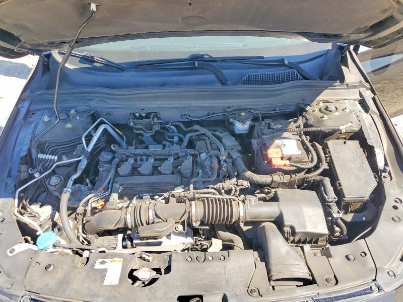 61355386 :رقم المزاد ، 1HGCV1F30MA102860 vin ، 2021 Honda Accord مزاد بيع