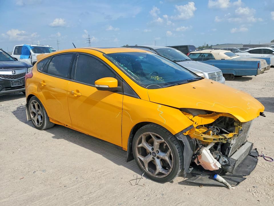 2013 Ford Focus მანქანა იყიდება აუქციონზე, vin: 1FADP3L98DL251139, აუქციონის ნომერი: 62673406