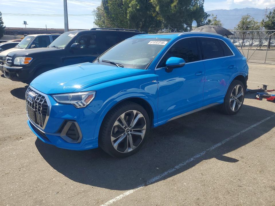 61032316 :رقم المزاد ، WA1EECF34K1074457 vin ، 2019 Audi Q3 مزاد بيع