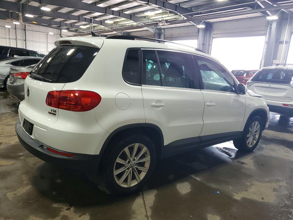 Продаж на аукціоні авто 2017 Volkswagen Tiguan, vin: WVGBV7AX0HK049967, номер лоту: 62970536