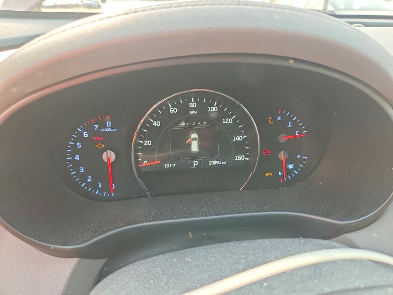 60526706 :رقم المزاد ، 5XYPKDA56HG221344 vin ، 2017 Kia Sorento مزاد بيع
