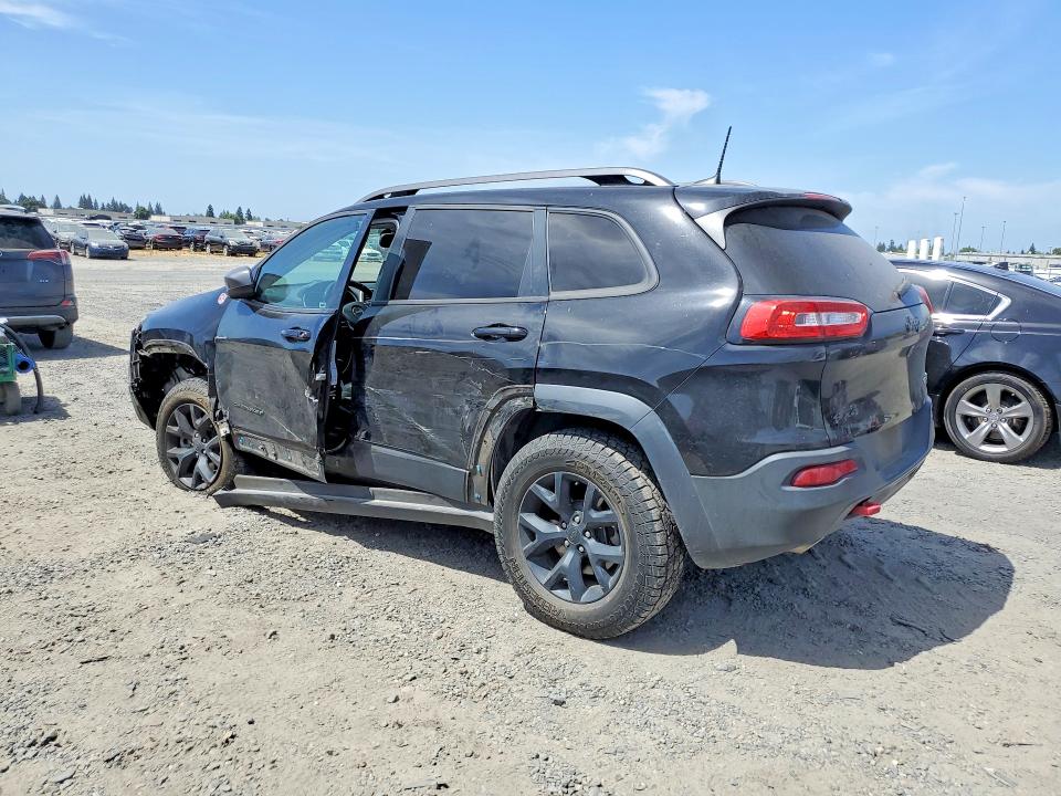 59394786 :رقم المزاد ، 1C4PJMBS5HW649674 vin ، 2017 Jeep Cherokee مزاد بيع