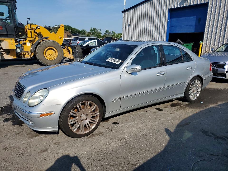 61199696 :رقم المزاد ، WDBUF56J96A948668 vin ، 2006 Mercedes-benz E مزاد بيع