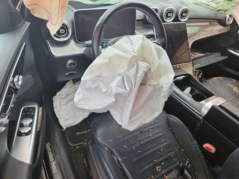 60186676 :رقم المزاد ، W1KAF4HB6NR041385 vin ، 2022 Mercedes-benz C مزاد بيع
