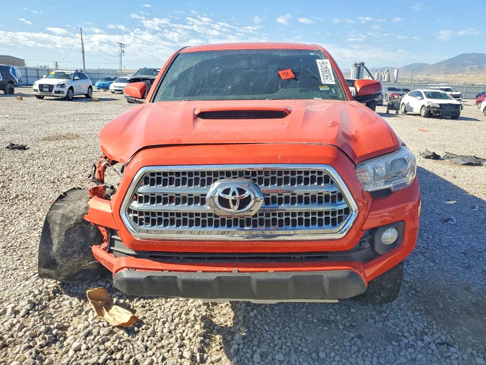 2016 Toyota Tacoma მანქანა იყიდება აუქციონზე, vin: 5TFDZ5BN4GX002753, აუქციონის ნომერი: 59380416
