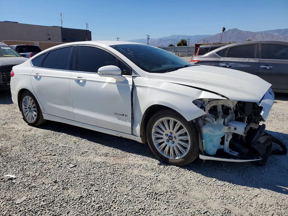 Продажа на аукционе авто 2015 Ford Fusion, vin: 3FA6P0LU7FR199311, номер лота: 60165906