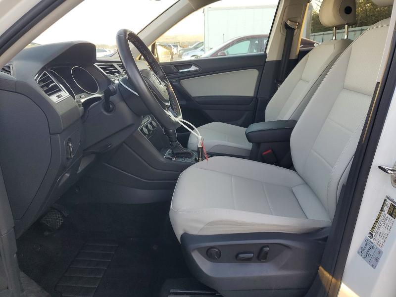 60946526 :رقم المزاد ، 3VV2B7AX5MM086613 vin ، 2021 Volkswagen Tiguan مزاد بيع