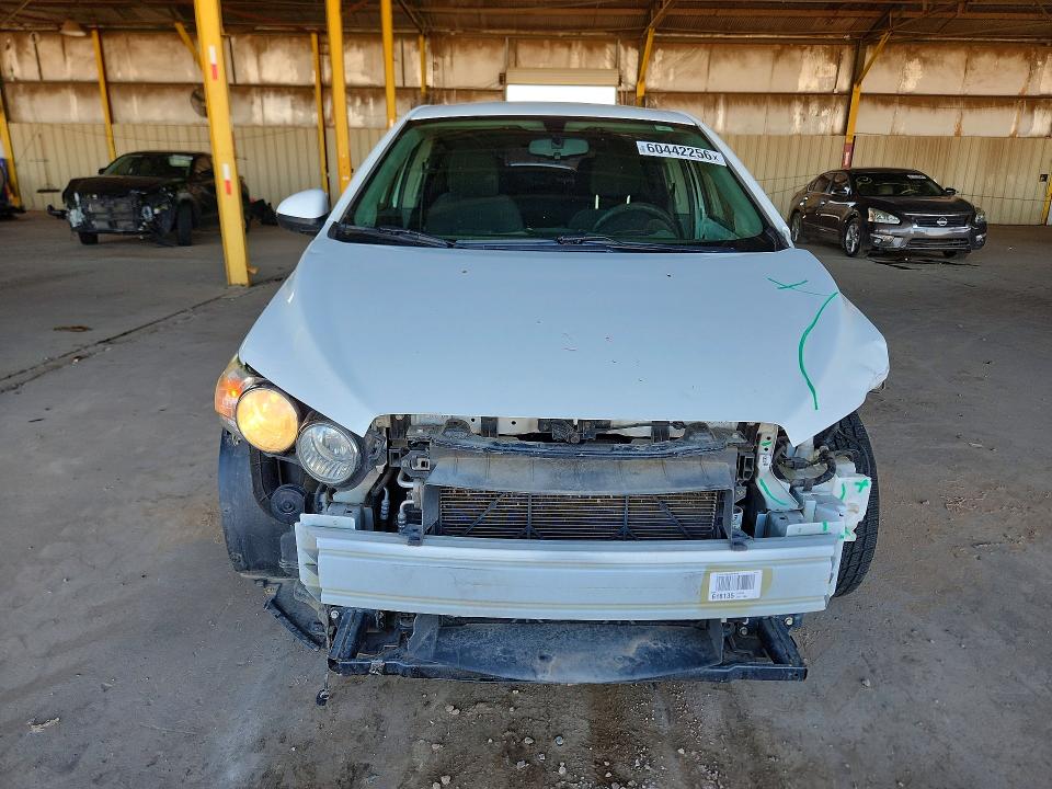 60442256 :رقم المزاد ، 1G1JC6SH7G4156355 vin ، 2016 Chevrolet Sonic مزاد بيع