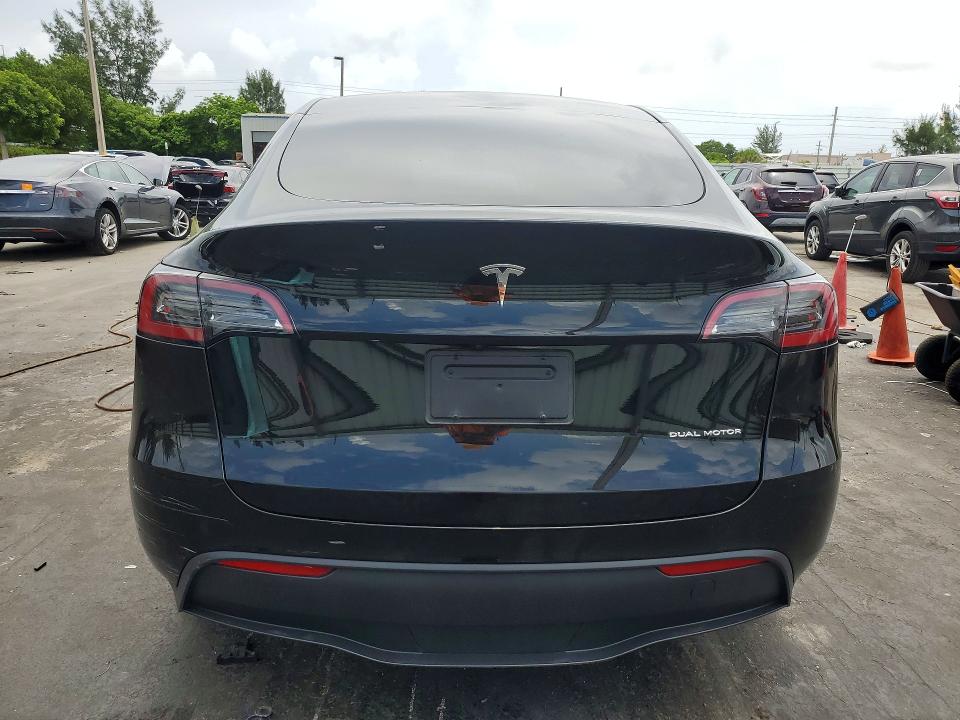 Продаж на аукціоні авто 2024 Tesla Model Y, vin: 7SAYGDEE6RA215391, номер лоту: 60561756