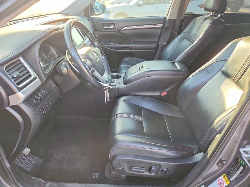 59327416 :رقم المزاد ، 5TDKZRFH0KS570063 vin ، 2019 Toyota Highlander مزاد بيع