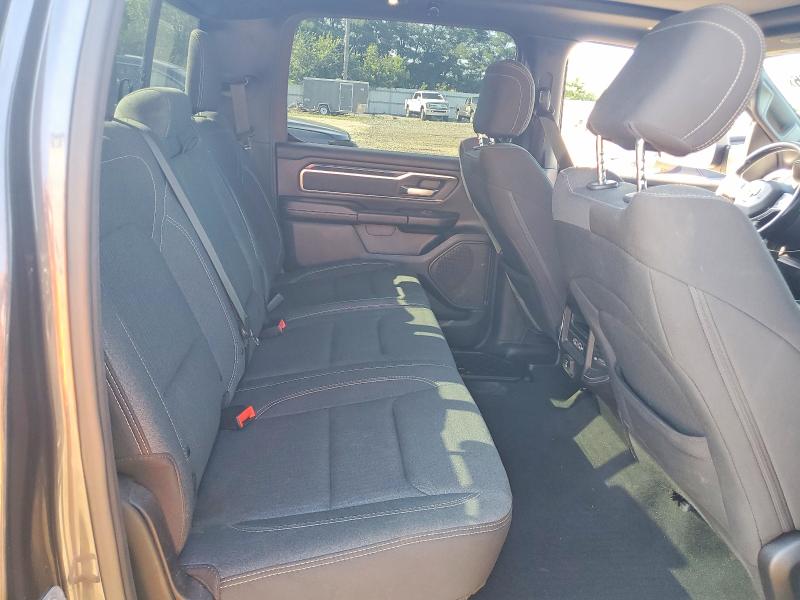 61779176 :رقم المزاد ، 1C6SRFMT9KN736924 vin ، 2019 Ram 1500 مزاد بيع
