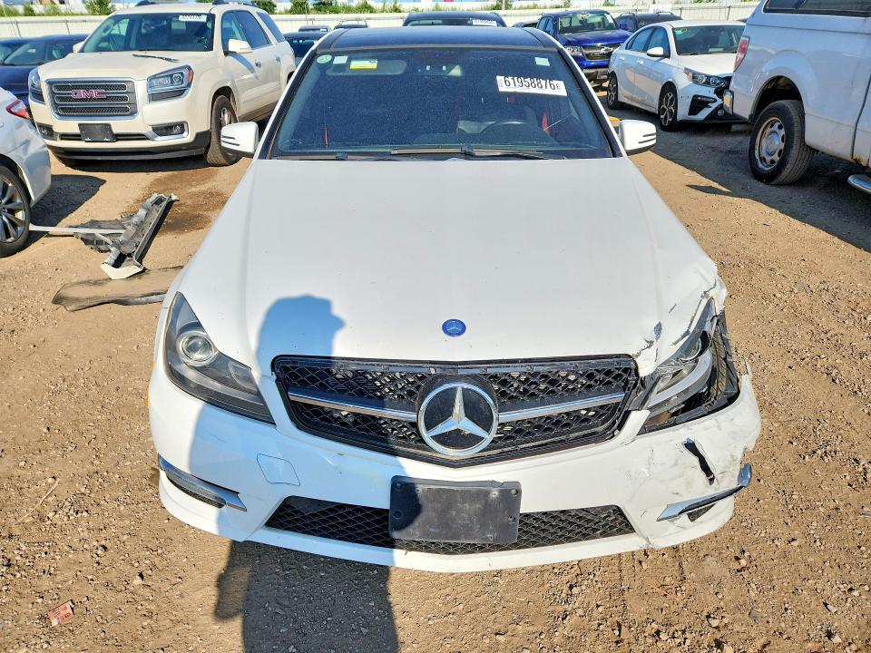 61958876 :رقم المزاد ، WDDGF8AB0DR253077 vin ، 2013 Mercedes-benz C مزاد بيع