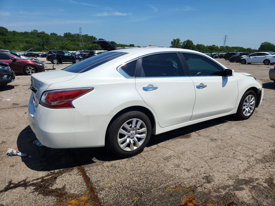 2014 Nissan Altima მანქანა იყიდება აუქციონზე, vin: 1N4AL3AP0EN357431, აუქციონის ნომერი: 62994926