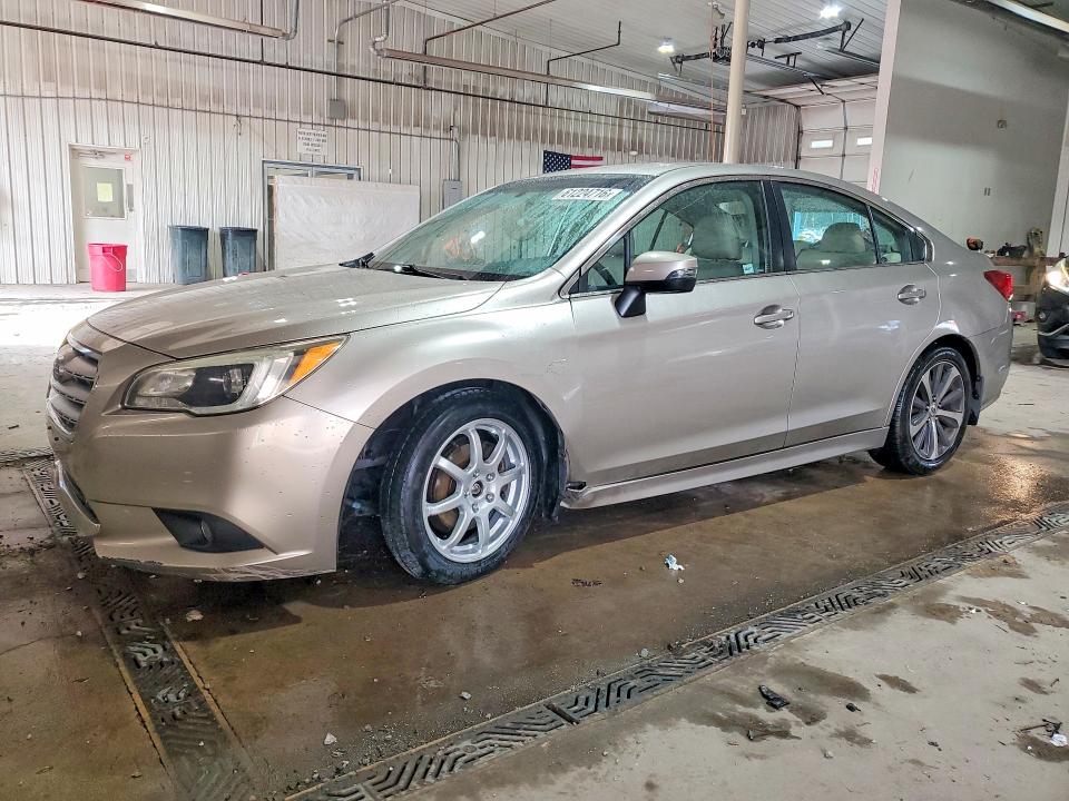 61224716 :رقم المزاد ، 4S3BNAJ65F3072466 vin ، 2015 Subaru Legacy مزاد بيع