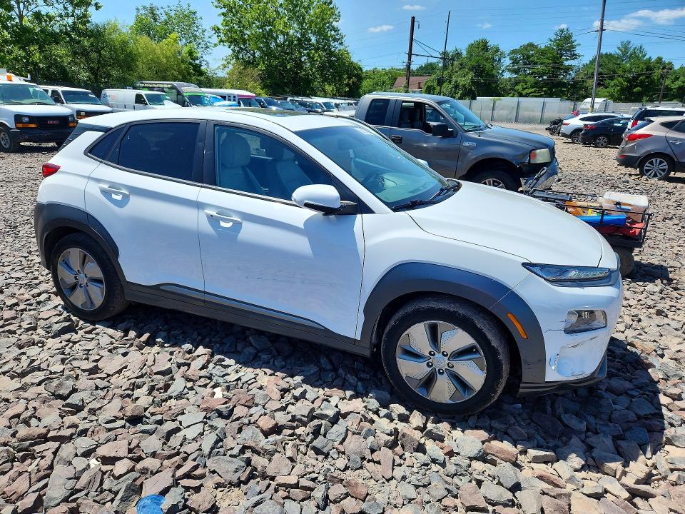 60925726 :رقم المزاد ، KM8K33AG3MU128756 vin ، 2021 Hyundai Kona مزاد بيع