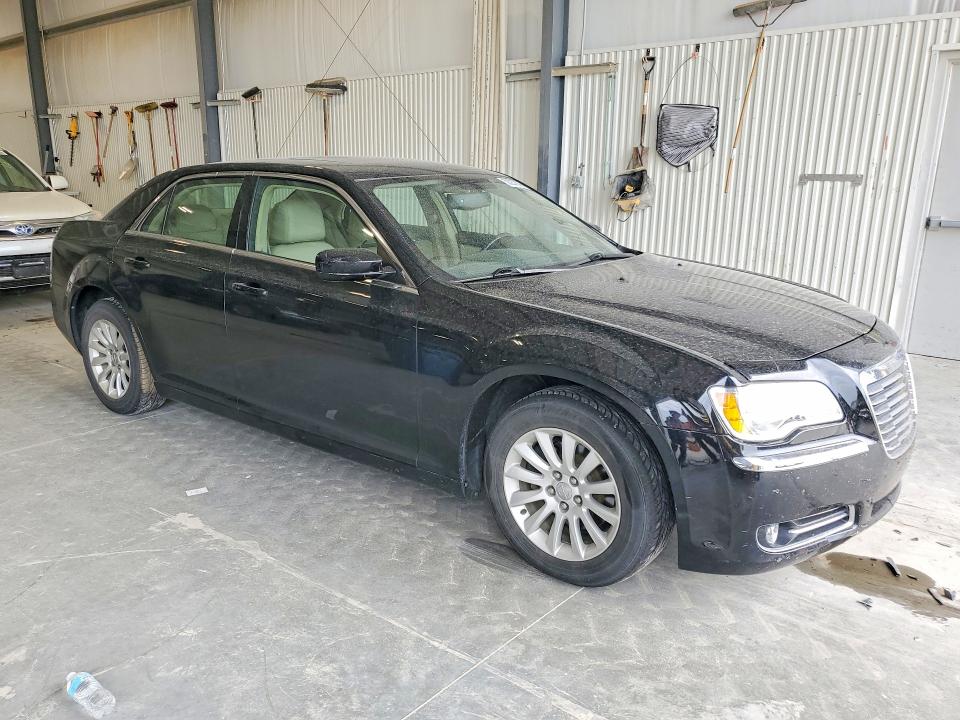 2013 Chrysler 300 მანქანა იყიდება აუქციონზე, vin: 2C3CCAAG8DH513685, აუქციონის ნომერი: 59237876