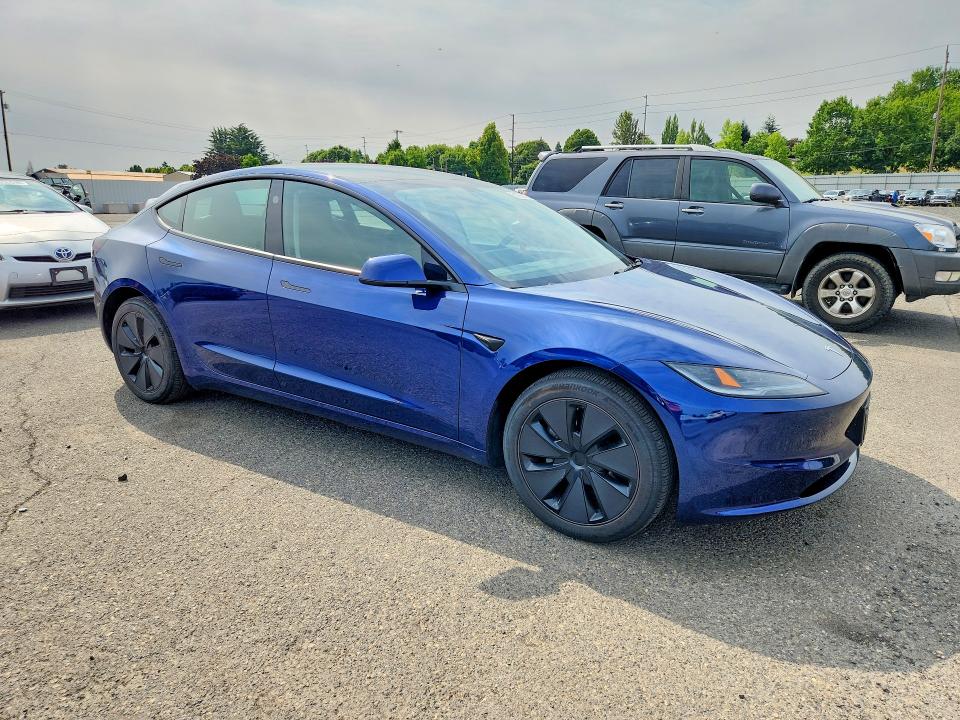 61905706 :رقم المزاد ، 5YJ3E1EA1SF054398 vin ، 2025 Tesla Model 3 مزاد بيع