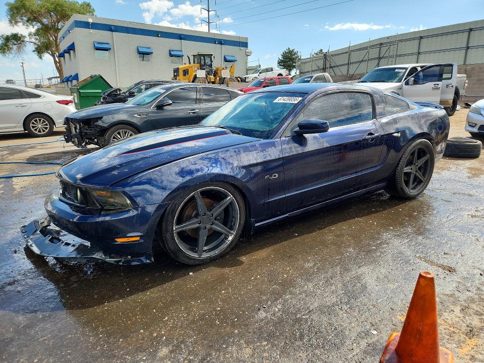 61439856 :رقم المزاد ، 1ZVBP8CH6A5138177 vin ، 2010 Ford Mustang مزاد بيع
