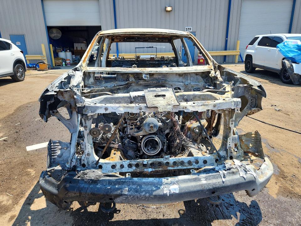 Продажа на аукционе авто 2024 Chevrolet Silverado, vin: 2GCUDEED0R1168933, номер лота: 59734186