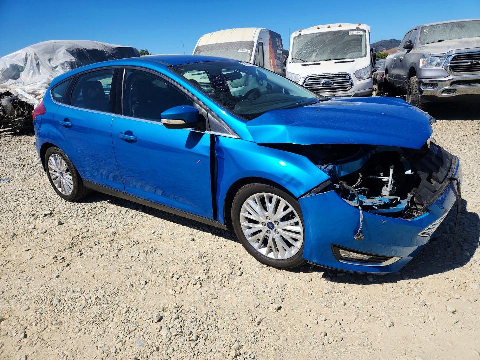 63193766 :رقم المزاد ، 1FADP3N26GL387824 vin ، 2016 Ford Focus مزاد بيع