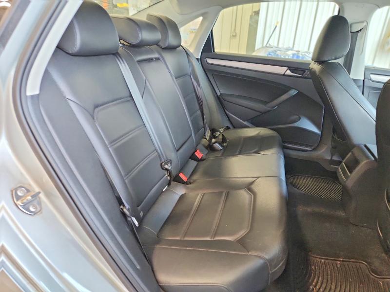 61183376 :رقم المزاد ، 1VWAS7A32FC123030 vin ، 2015 Volkswagen Passat مزاد بيع