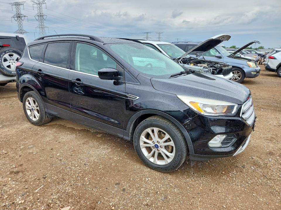 2018 Ford Escape მანქანა იყიდება აუქციონზე, vin: 1FMCU0GD4JUD02679, აუქციონის ნომერი: 63202546