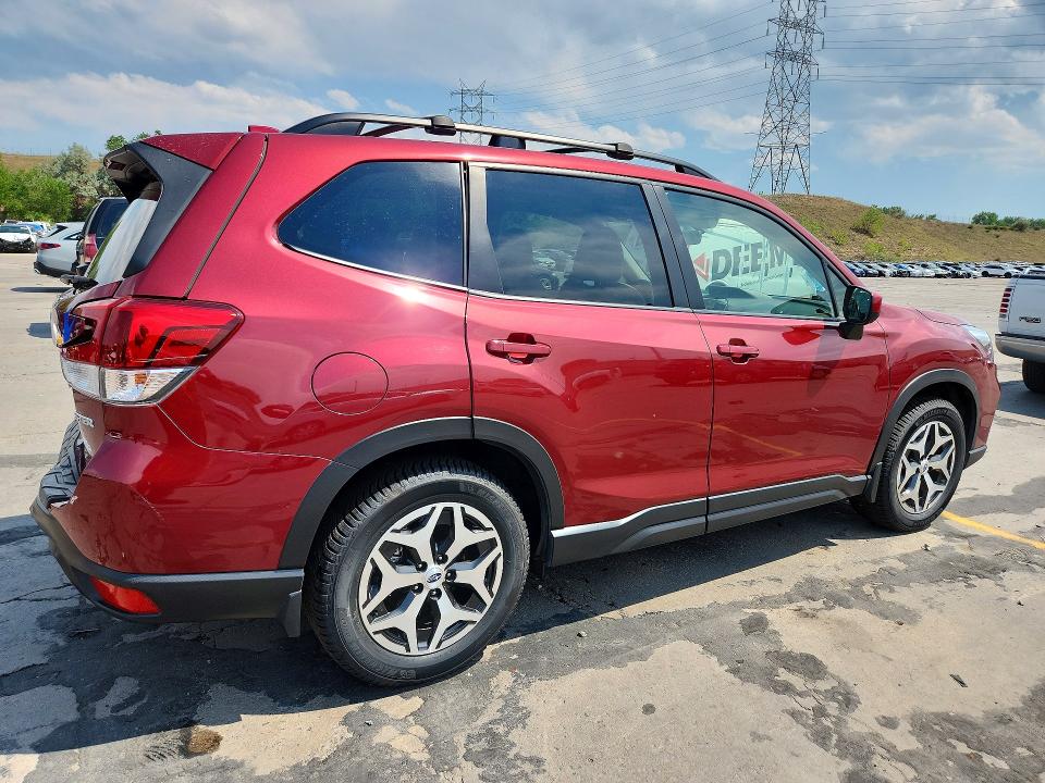 59122806 :رقم المزاد ، JF2SKAFC7MH557152 vin ، 2021 Subaru Forester مزاد بيع