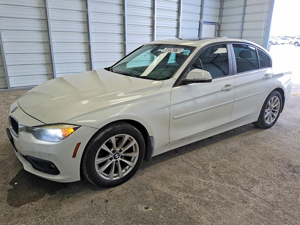 59596376 :رقم المزاد ، WBA8E5G50HNU41545 vin ، 2017 Bmw 320 مزاد بيع