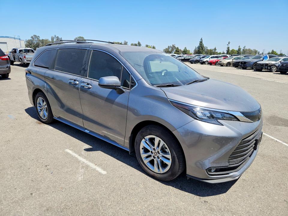 Продажа на аукционе авто 2026 Toyota Sienna, vin: 5TDYSKFC0TS249815, номер лота: 60066976