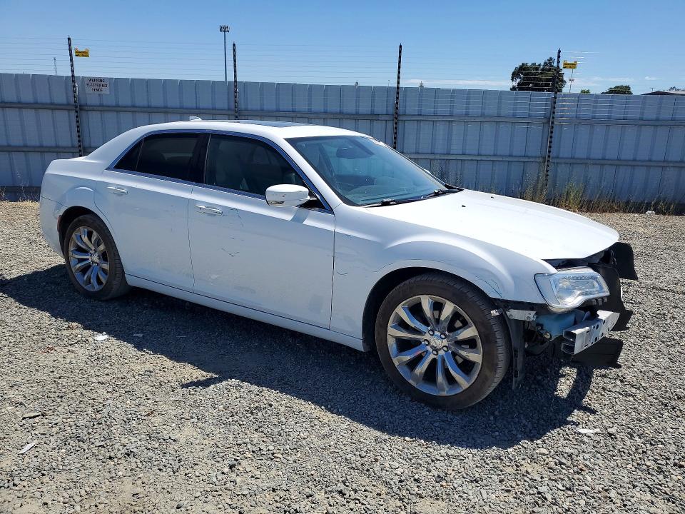 Auction sale of the 2016 Chrysler 300, vin: 2C3CCAAGXGH313444, lot number: 62217546
