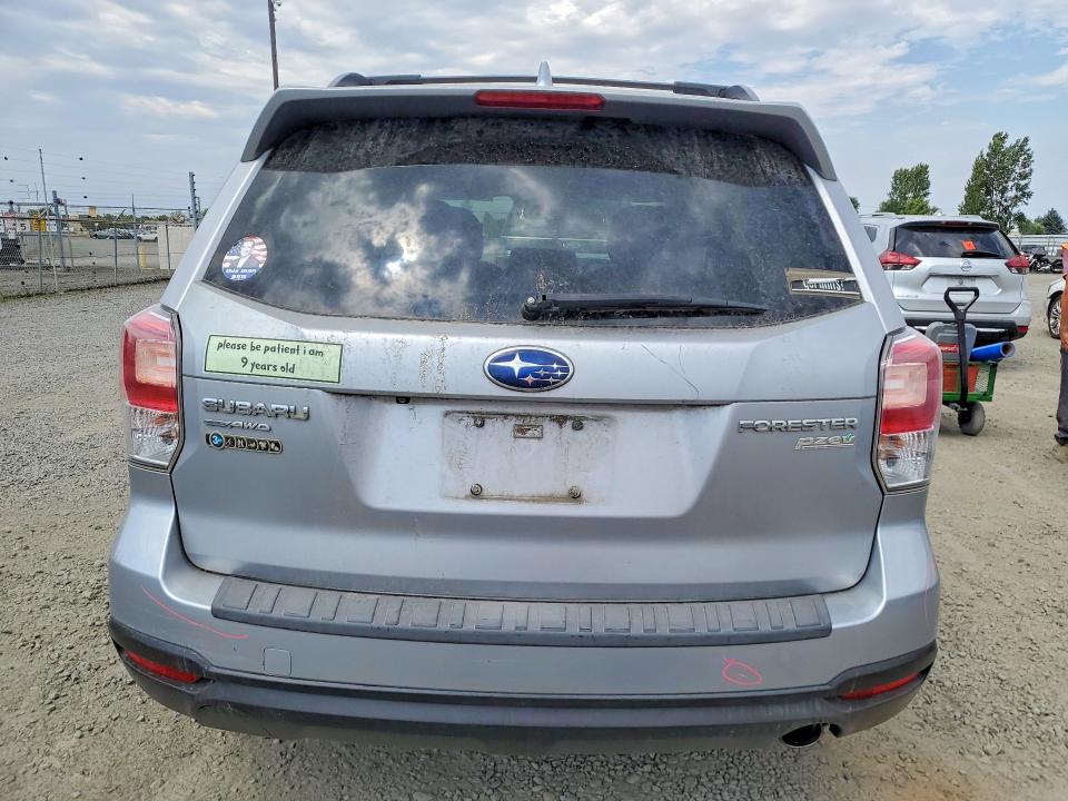 Продажа на аукционе авто 2017 Subaru Forester, vin: JF2SJAJC8HH527593, номер лота: 61318796