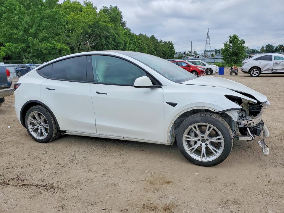 Продажа на аукционе авто 2022 Tesla Model Y, vin: 7SAYGAEEXNF361370, номер лота: 60311636