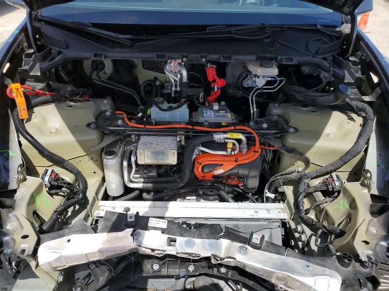 61085726 :رقم المزاد ، 7SAYGDEF2NF358005 vin ، 2022 Tesla Model Y مزاد بيع