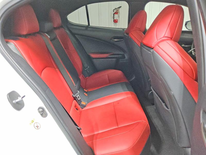 46178556 :رقم المزاد ، JTHY3JBH1K2007158 vin ، 2019 Lexus Ux 200 مزاد بيع