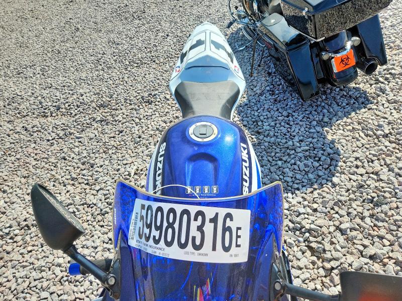 59980316 :رقم المزاد ، JS1GT75A042105917 vin ، 2004 Suzuki Gsx-r1000 مزاد بيع