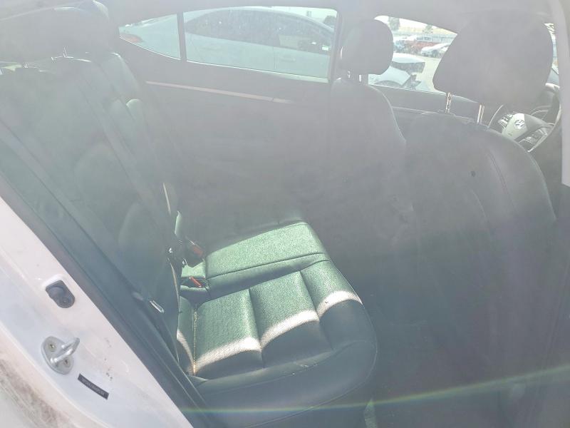 60632616 :رقم المزاد ، 5NPD84LF8HH085766 vin ، 2017 Hyundai Elantra مزاد بيع