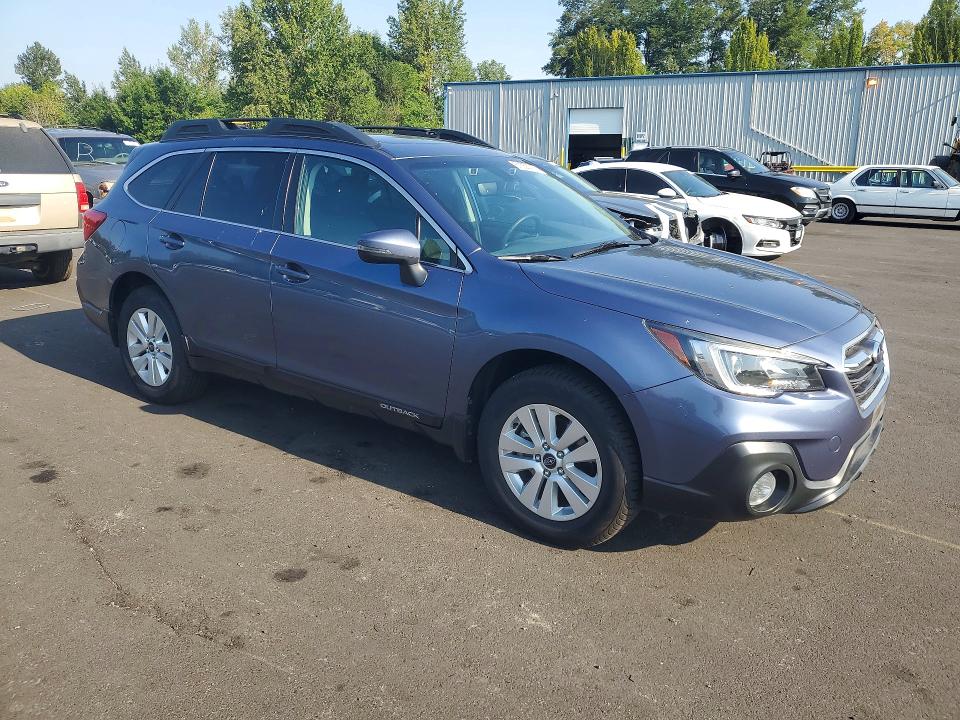 61553716 :رقم المزاد ، 4S4BSAHC8J3224944 vin ، 2018 Subaru Outback مزاد بيع
