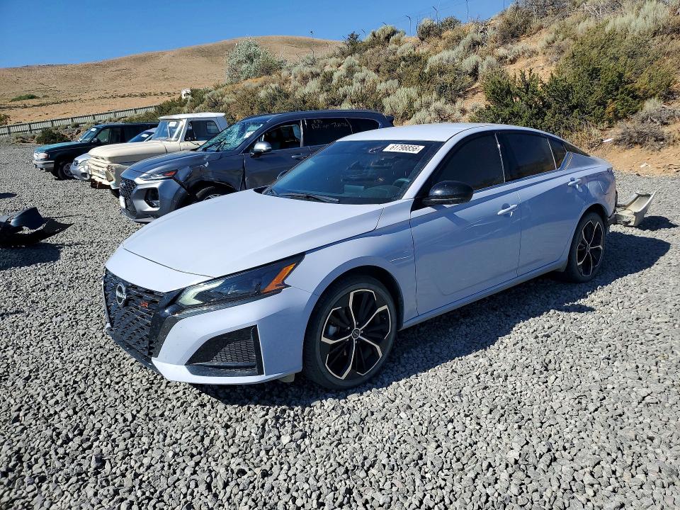 61798856 :رقم المزاد ، 1N4BL4CW3RN418596 vin ، 2024 Nissan Altima مزاد بيع