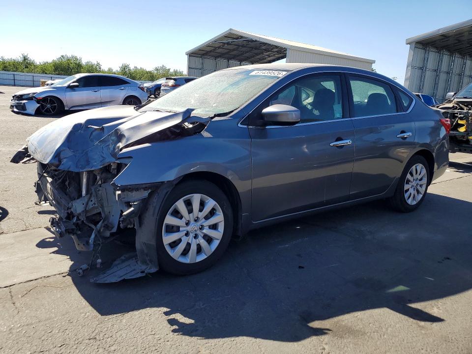 Продажа на аукционе авто 2018 Nissan Sentra, vin: 3N1AB7AP0JY208196, номер лота: 61439526