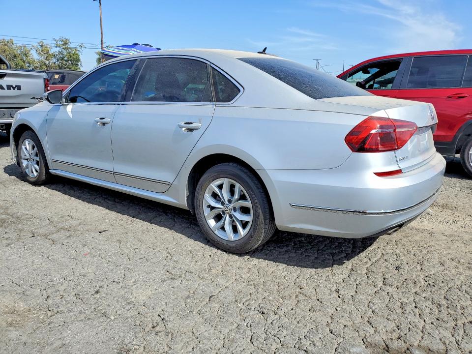 2017 Volkswagen Passat მანქანა იყიდება აუქციონზე, vin: 1VWAT7A34HC045365, აუქციონის ნომერი: 62512496