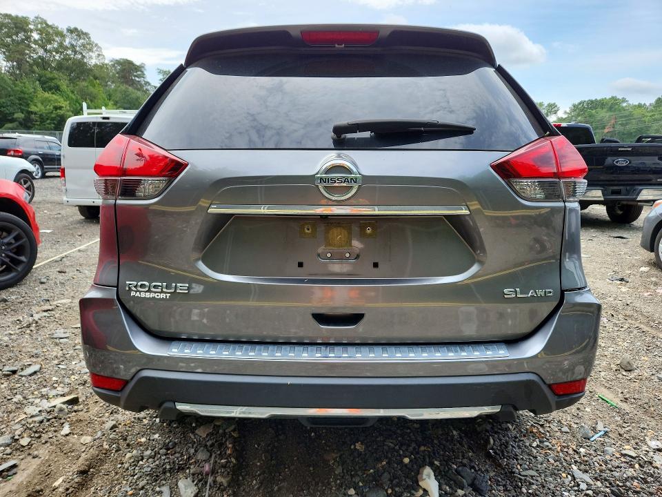 Продаж на аукціоні авто 2018 Nissan Rogue, vin: JN8AT2MVXJW324539, номер лоту: 61718096