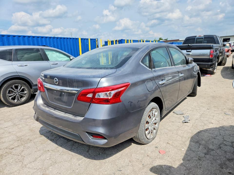 Продажа на аукционе авто 2018 Nissan Sentra, vin: 3N1AB7AP1JY261134, номер лота: 63472666