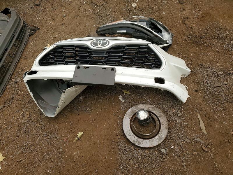 2022 Toyota Highlander მანქანა იყიდება აუქციონზე, vin: 5TDGZRBH4NS221536, აუქციონის ნომერი: 60814656
