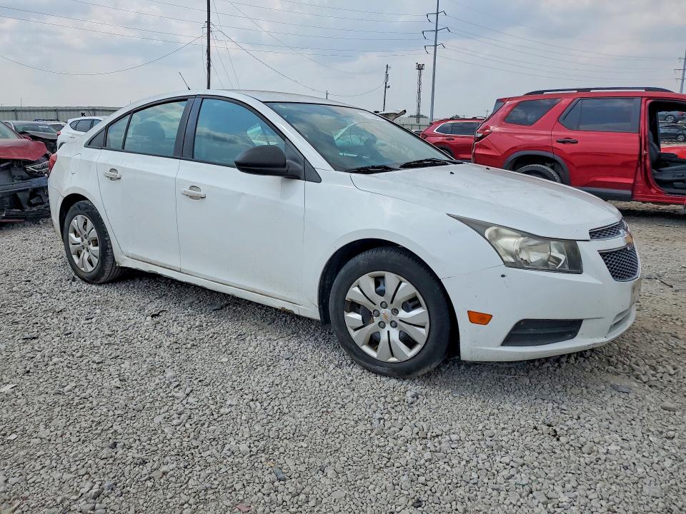 61355886 :رقم المزاد ، 1G1PA5SH2D7319904 vin ، 2013 Chevrolet Cruze مزاد بيع